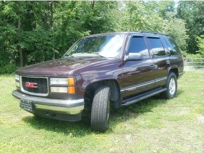 Sle 4-door suv air conditioning commuter truck {like tahoe suburban } no reserve