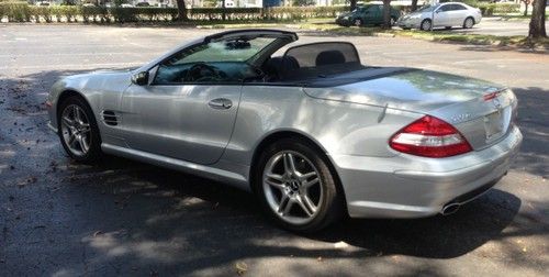 2007 Mercedes-Benz SL550 Sport Package 2-Door 5.5L Extra Clean Best Color, Books, US $31,900.00, image 3