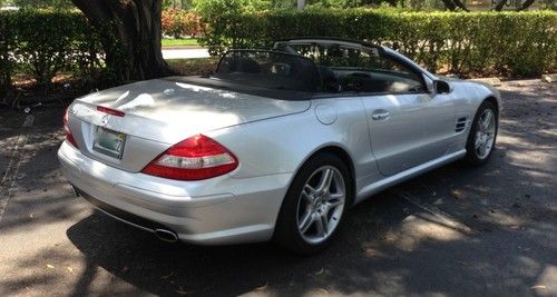 2007 Mercedes-Benz SL550 Sport Package 2-Door 5.5L Extra Clean Best Color, Books, US $31,900.00, image 4