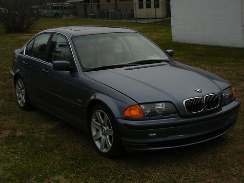 2000 bmw 328i  4 door 5 speed, low reserve