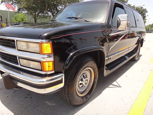 1995 chevrolet suburban clean fl suv diesel runs great third row seat make offer