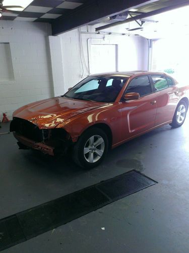 2011 dodge charger se sedan 4-door 3.6l