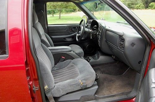 NO RESERVE VERY CLEAN 1998 Chevrolet Blazer LS 4 door, 4.3 V6, 15