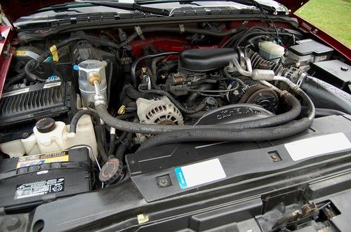 NO RESERVE VERY CLEAN 1998 Chevrolet Blazer LS 4 door, 4.3 V6, 15