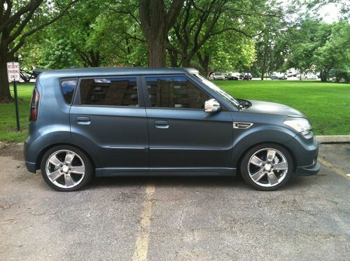 2010 kia soul sport hatchback 4-door 2.0l