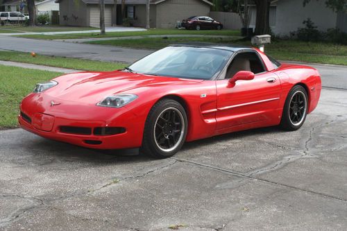 1998 chevrolet corvette base hatchback 2-door 5.7l