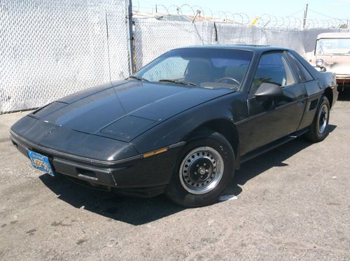 1985 pontiac fiero, no reserve