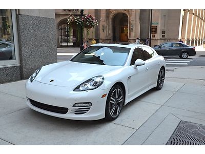 2010 porsche panamera 4s 1 owner trade in $112,910 msrp!! very clean 16k miles!