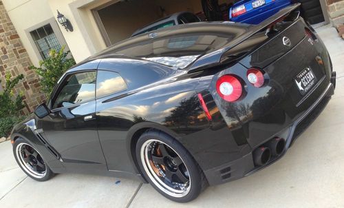 2012 black nissan gt-r premium coupe 2-door 3.8l awd!