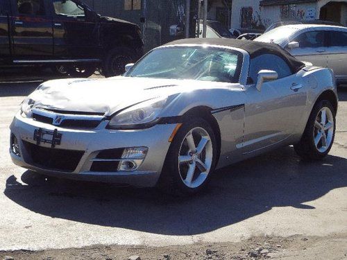 2009 saturn sky roadster damaged salvage runs! only 33k miles priced to sell!!