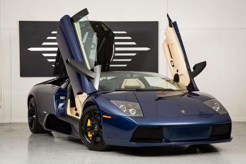 Serviced  at orange county lamborghini/clutch is 65%/lots of service records!!