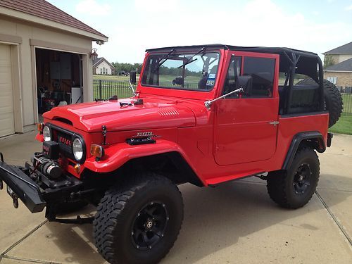 Beautifully restored 1970 toyota land cruiser fj40