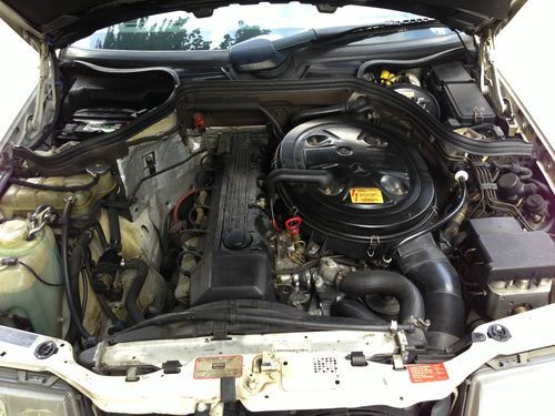 1992 Mercedes-Benz 300E Base Sedan 4-Door 3.0L, image 8