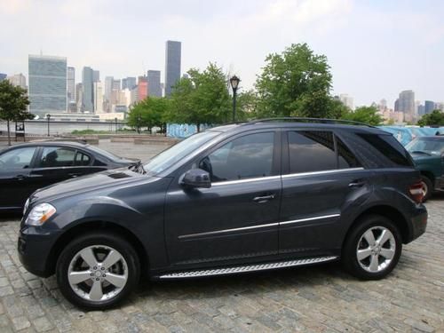 2011 mercedes ml350 gray metallic/black leather 25k miles backup camera like new