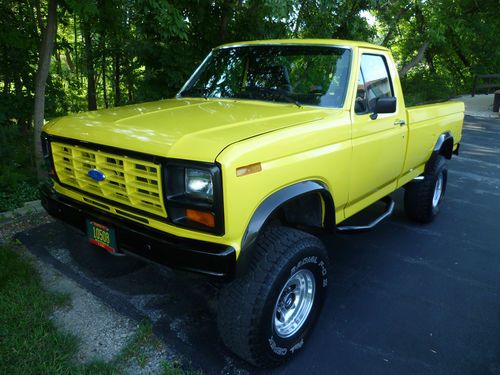 1985 f-250 4x4 modified with 514 motor 5 speed trans
