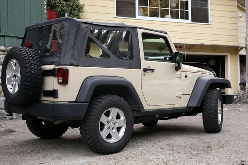 2011 jeep wrangler rubicon 2-door low miles (9700)-excellent condition