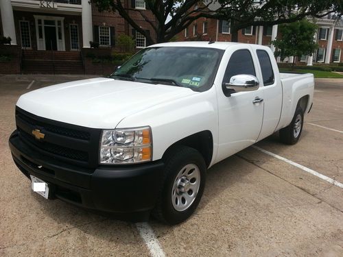 '09 v6 chevy 1500 extended cab work truck