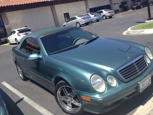 Clk 320 convertible 2002 great condition