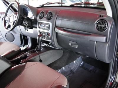 WE FINANCE '04 JEEP SUV RWD LOW MILES CLEAN CARFAX Fog Lamps Sunroof Alloy Wheel, image 21
