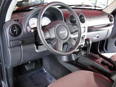 WE FINANCE '04 JEEP SUV RWD LOW MILES CLEAN CARFAX Fog Lamps Sunroof Alloy Wheel, image 24