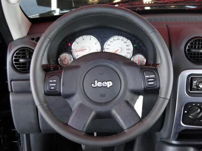 WE FINANCE '04 JEEP SUV RWD LOW MILES CLEAN CARFAX Fog Lamps Sunroof Alloy Wheel, image 26