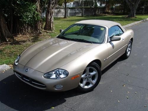 2001 jaguar xk8 base convertible 2-door 4.0l