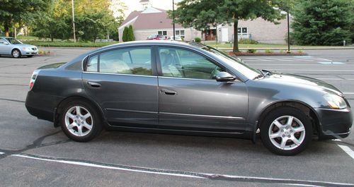 2006 Nissan Altima SL Sedan 4-Door 2.5L, image 2