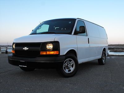 2004 chevrolet express cargo van g1500  v6 racks/bin's