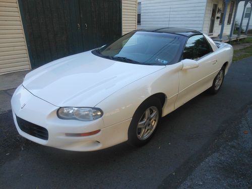 1999 chevy camaro, white, automatic, ttops(dont leak), good condition, nice car!