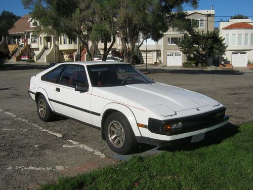 1983 toyota celica supra hatchback 2-door 2.8l