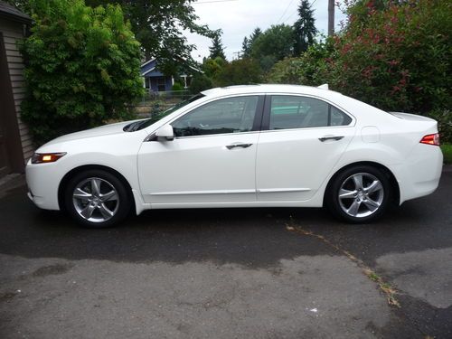 2011 acura tsx with technology package