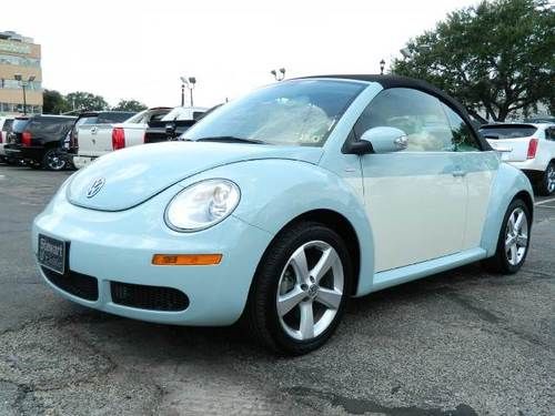 2010 volkswagen new beetle final edition convertible 2d