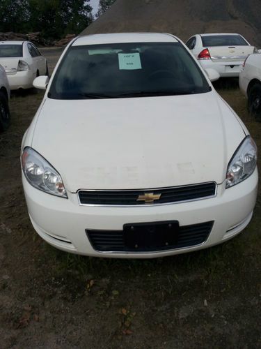 2008 chevy impala - lot #656