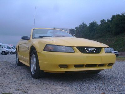 2003 ford mustang convertible coupe great hp v6 3.8l leather