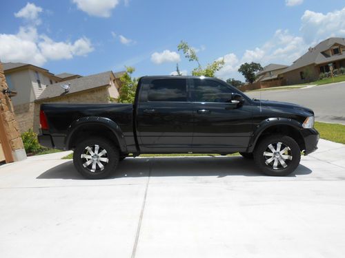 2010 dodge ram 1500 st crew cab pickup 4-door 5.7l