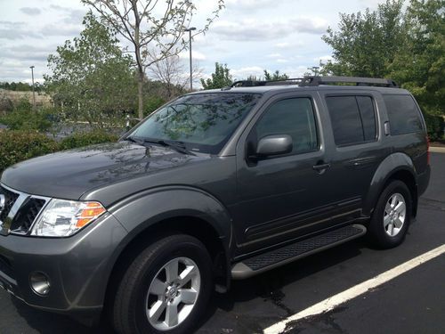 2008 nissan pathfinder se sport utility 4-door 4.0l