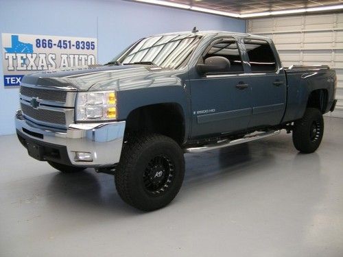 We finance!!!  2007 chevrolet silverado 2500hd lt 4x4 diesel allison lift 1 own