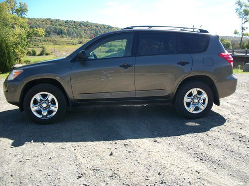 2009 toyota rav4 4x4 low miles with warranty