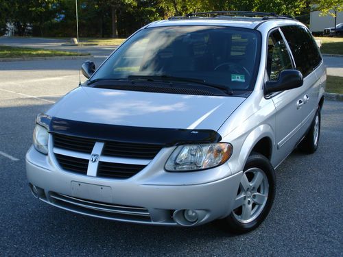 2006 dodge grand caravan sxt stow n go seats remote start no reserve