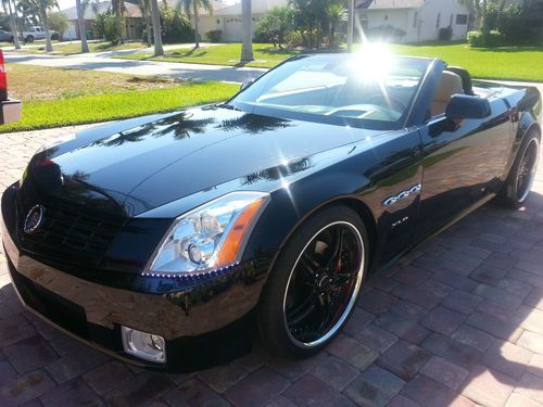 2007 cadillac xlr roadster conv-7931 miles - like new!