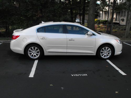 2012 buick lacrosse base sedan 4-door 2.4l