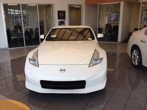 2013 nissan 370z nismo coupe 2-door 3.7l