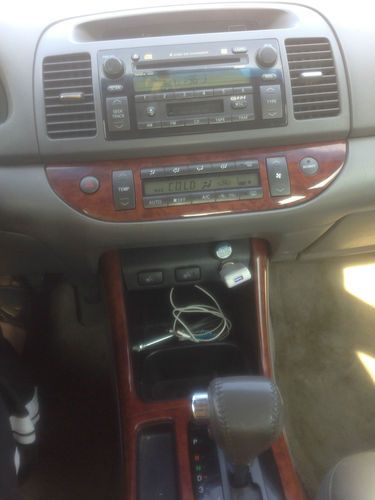 2004 TOYOTA CAMRY XLE V6 AUTOMATIC SILVER LEATHER SUNROOF NO RESERVE, image 11