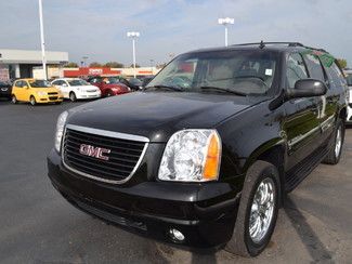 2007 gmc yukon xl,navigation,20'chrome wheels,leather sunroof