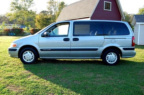 One owner 2005 chevrolet venture van, 3400sfi 6 cylinder, 3rd row, no reserve