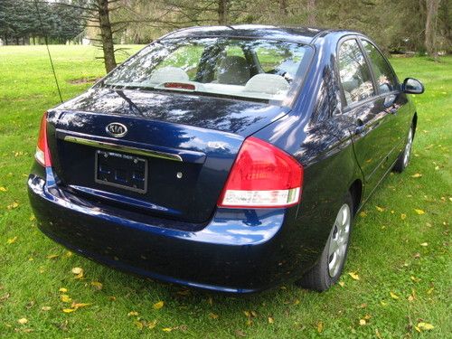 NO RESERVE 2008 Kia Spectra EX Sedan 2.0L WRECKED REPAIRABLE SALVAGE, image 3