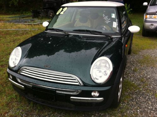 2002 mini cooper base hatchback 2-door 1.6l