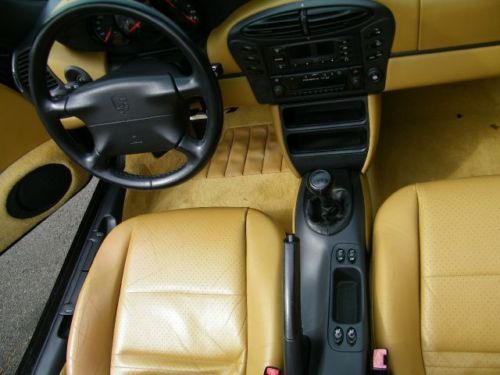 99 Boxster Leather RWD Mid engine 5 speed manual Black Tan Convertible Soft top, image 18