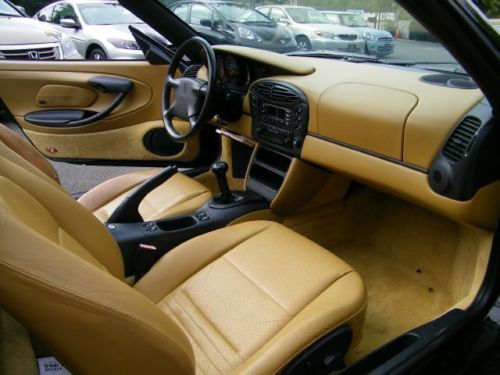 99 Boxster Leather RWD Mid engine 5 speed manual Black Tan Convertible Soft top, image 19