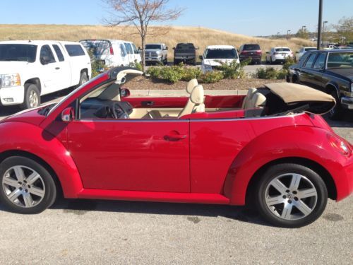 Convertible Smoke free Excellent condition Low miles Automatic, image 10